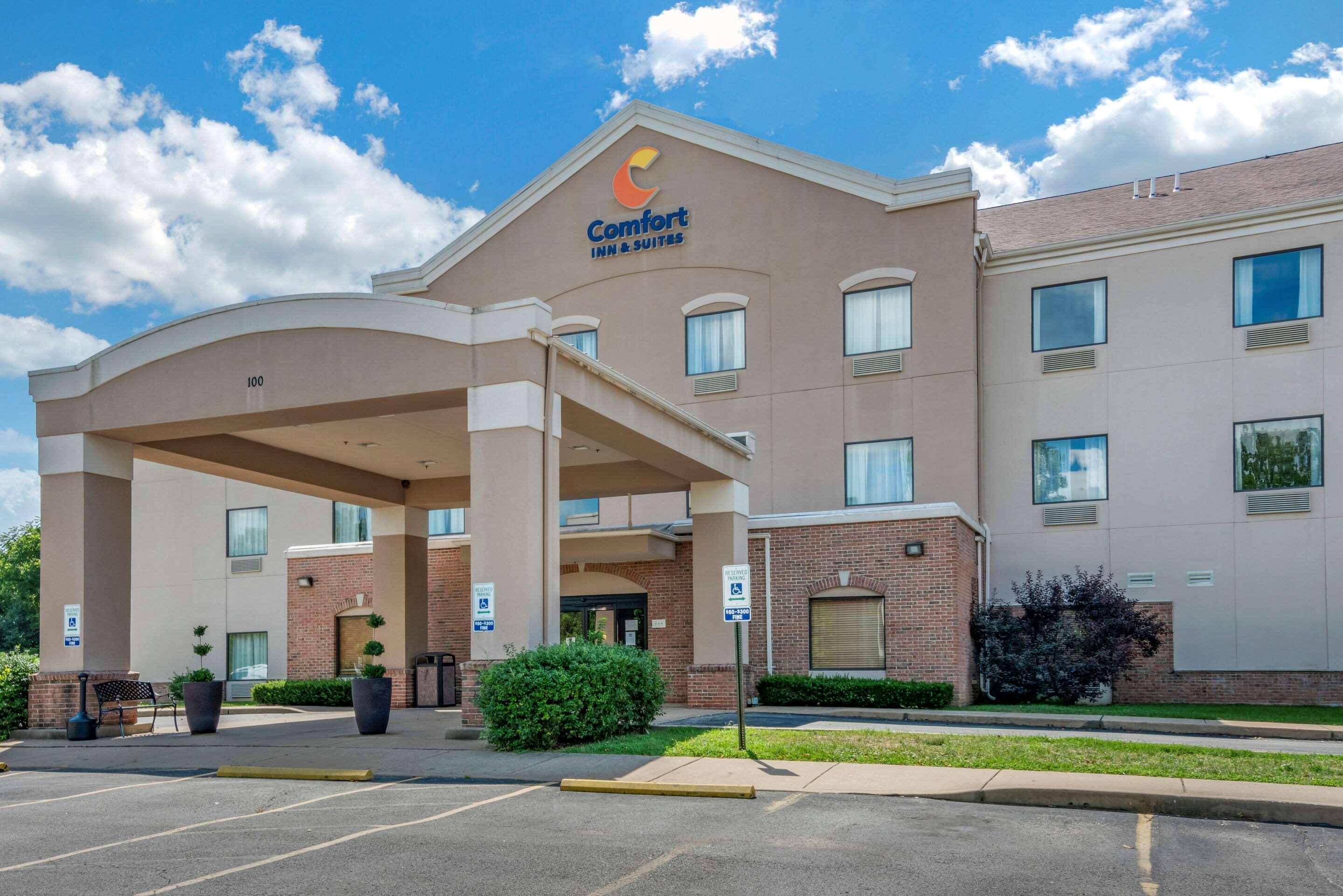 Comfort Inn & Suites St Louis-O'Fallon Exterior photo